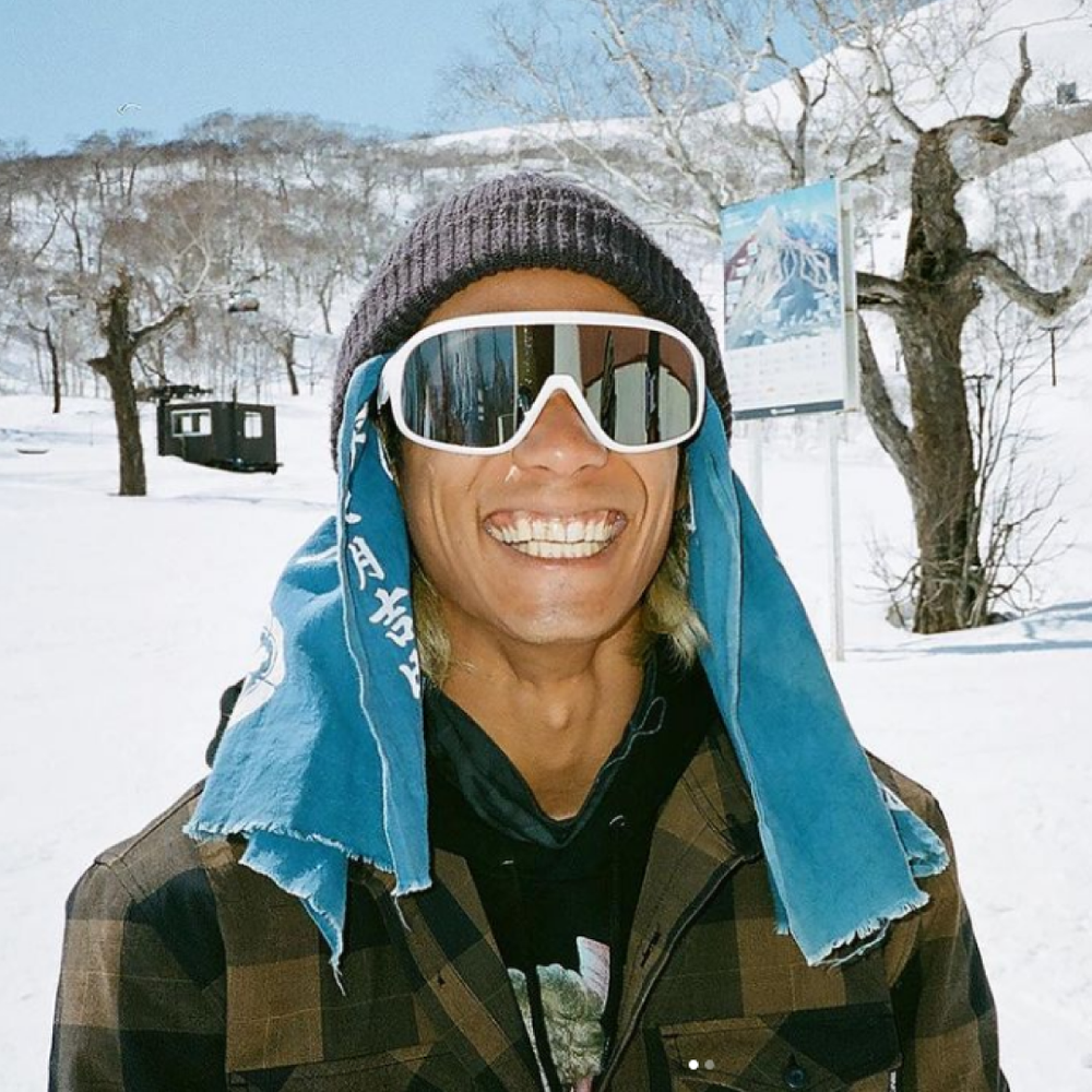 REVOLT ONLINE STORE REVOLT ONLINE STORE