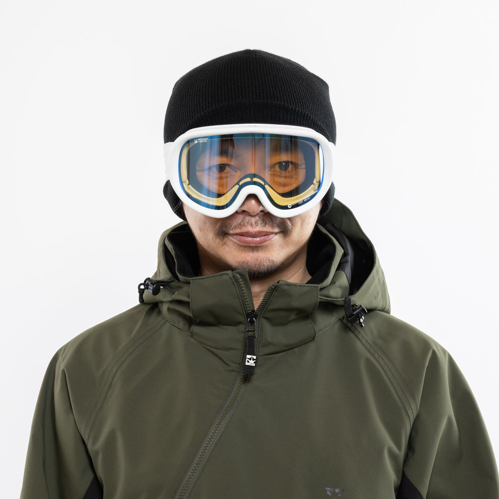 
                  
                    SUPER LIGHT FRAME White Gross x Matte
                  
                